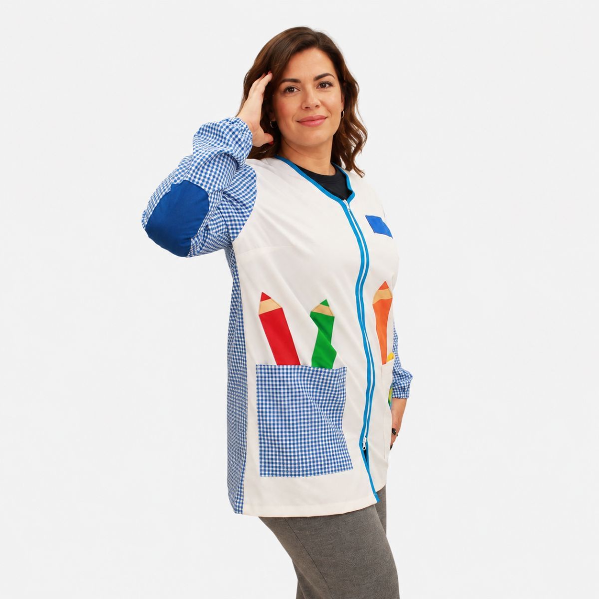Bata maestra Planeta y Lápices artesanal con diseño infantil en tejido Popelín Galaxy y Vichy