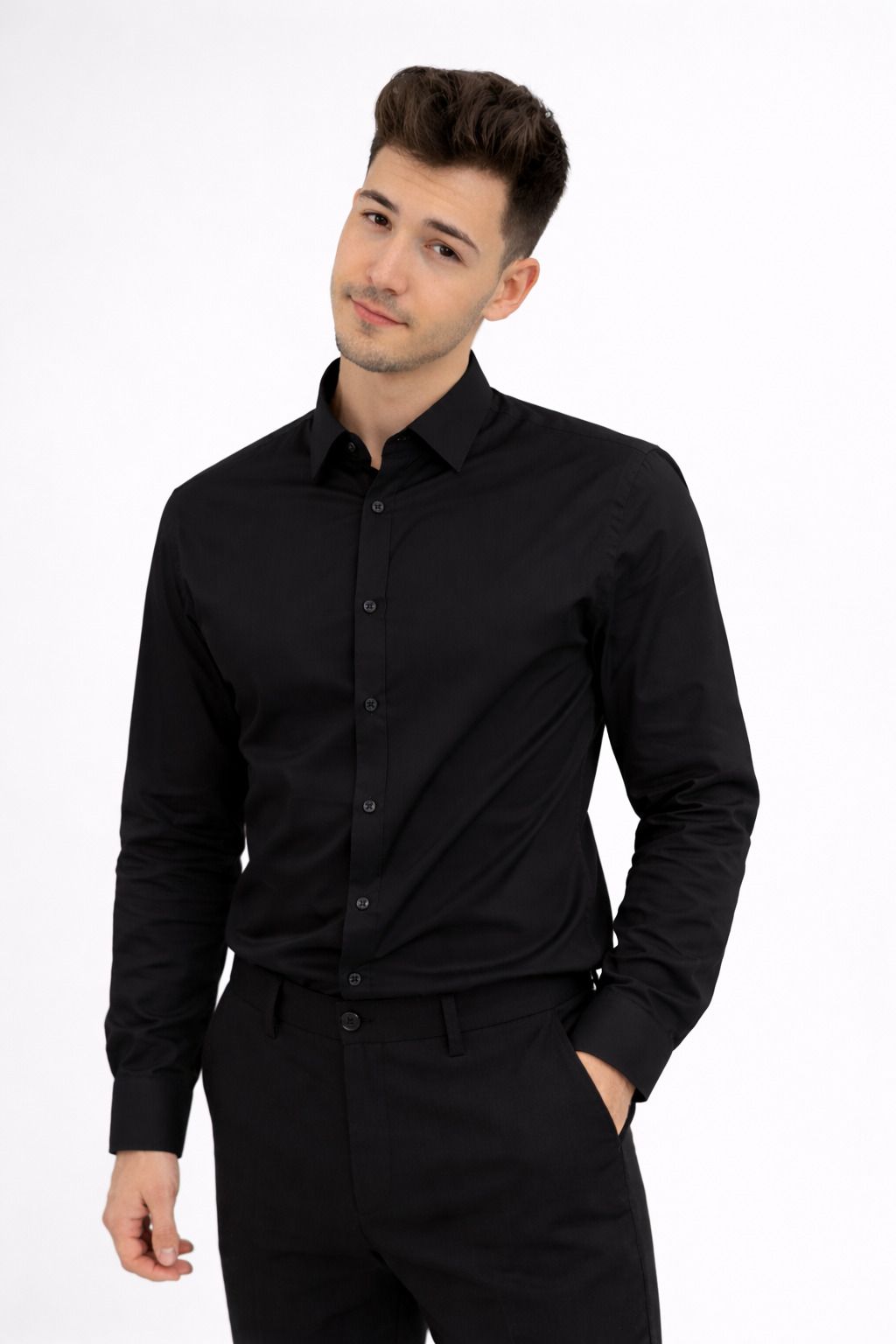 Camisa negra de hombre de manga larga con corte entallado para uniforme de hostelería