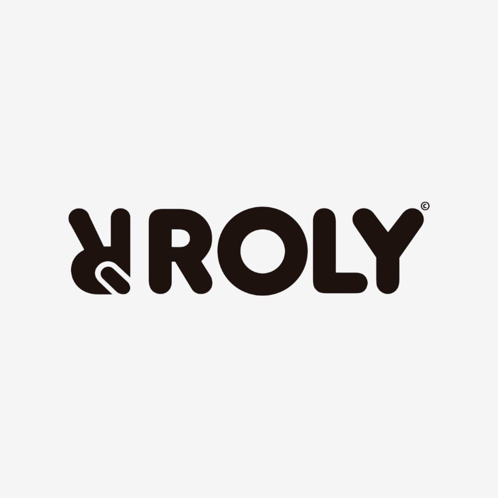 Logotipo de Roly en color negro con tipografía redondeada y símbolo gráfico a la izquierda