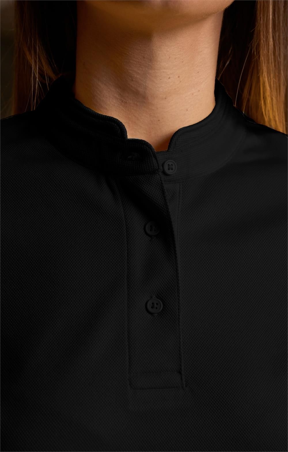 Polo señora cuello mao transpirable con tejido Coolmax en color negro para uso profesional
